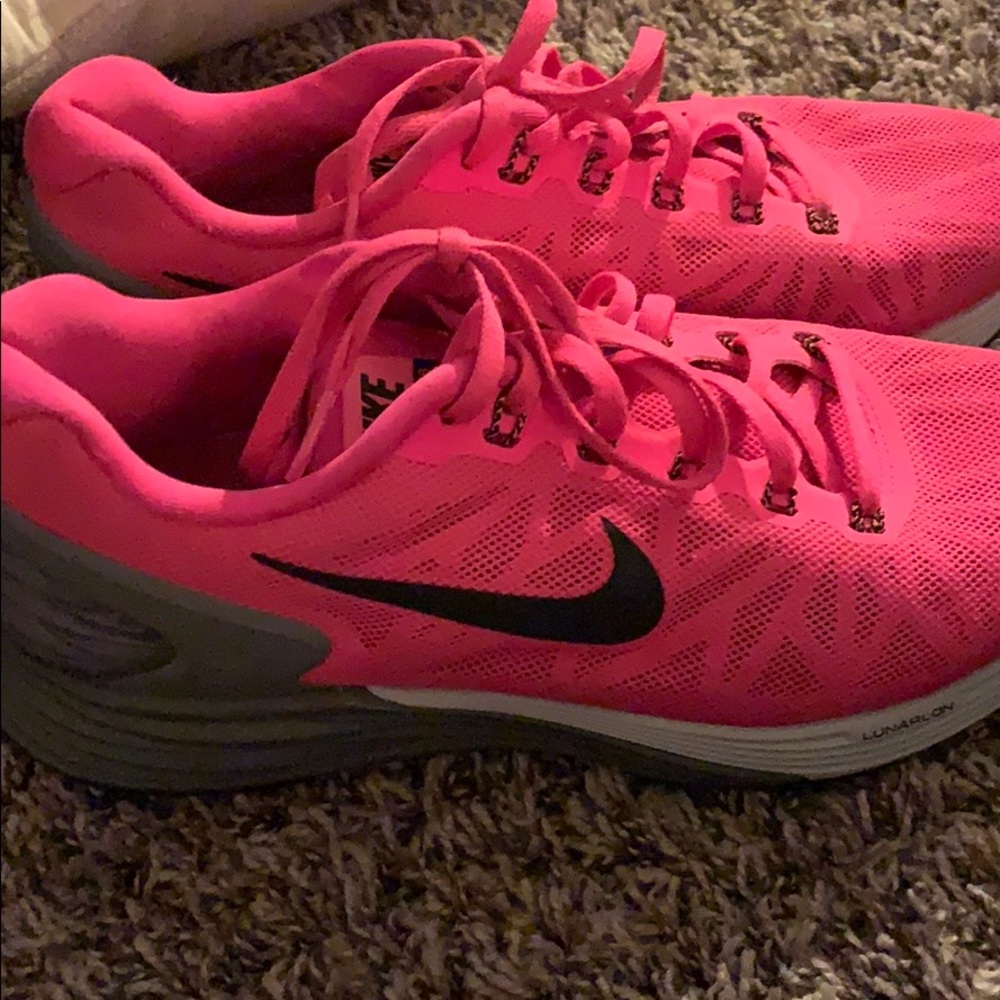 Women Nike lunarglides running shoe size 8